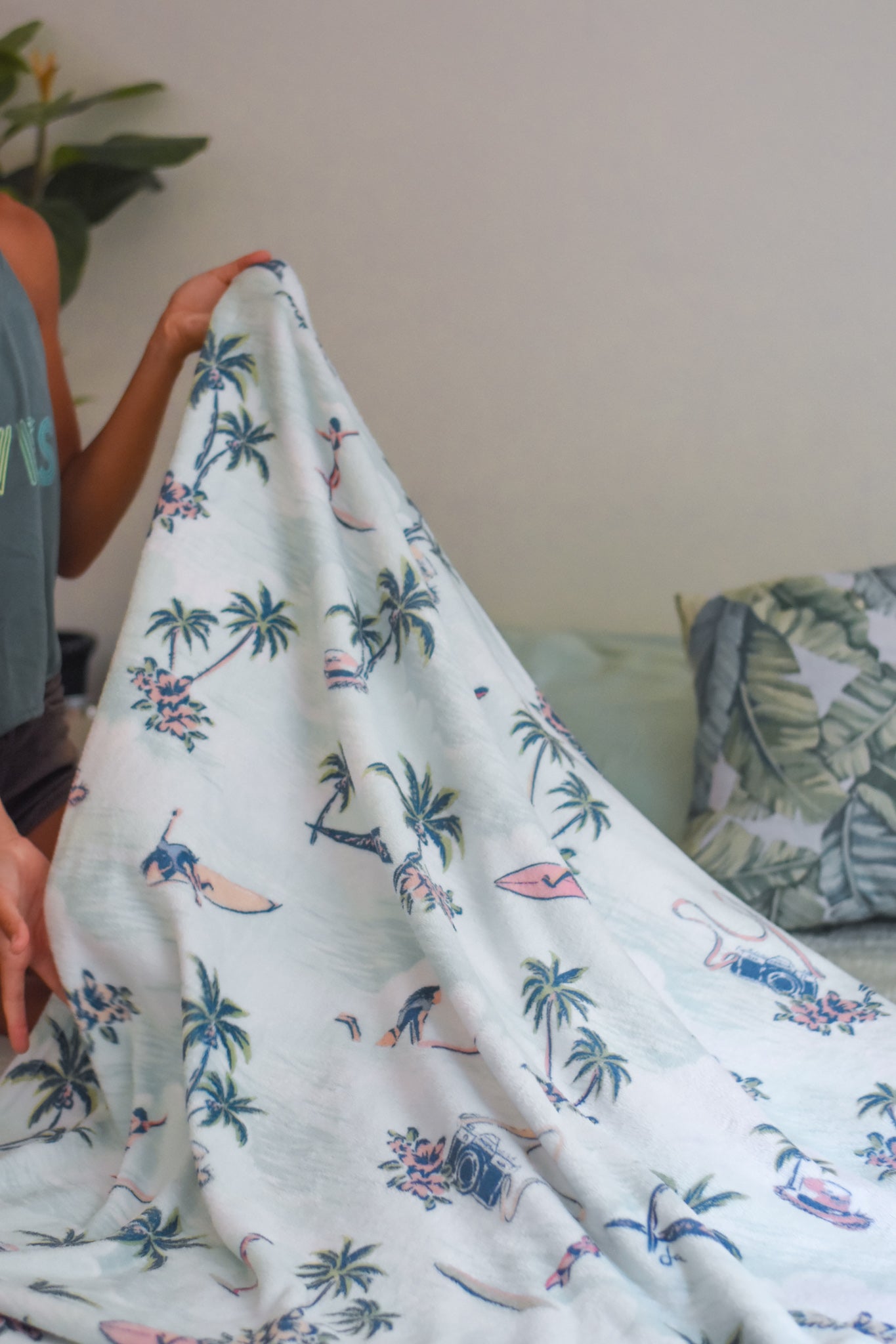 Throw Blanket | Surfer Girls Paradise